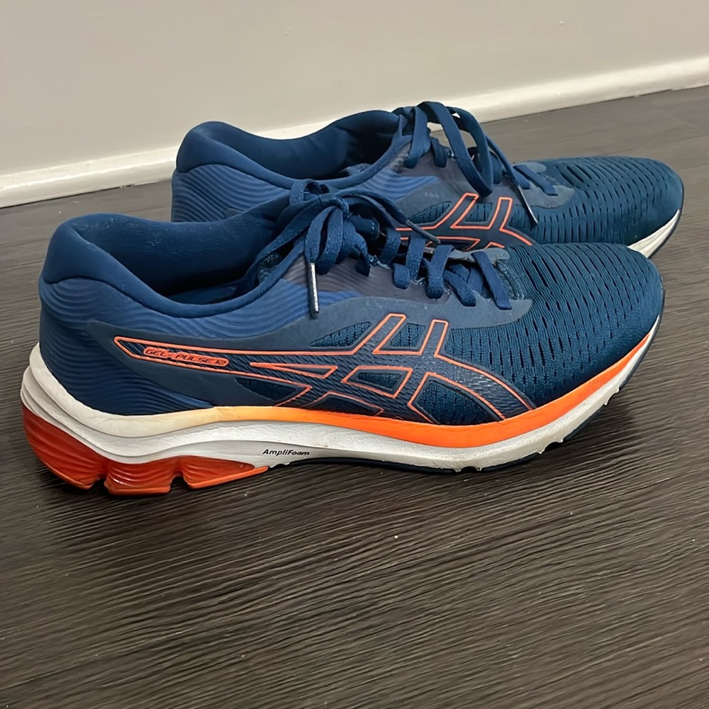 ASICS Running Shoe Size 10